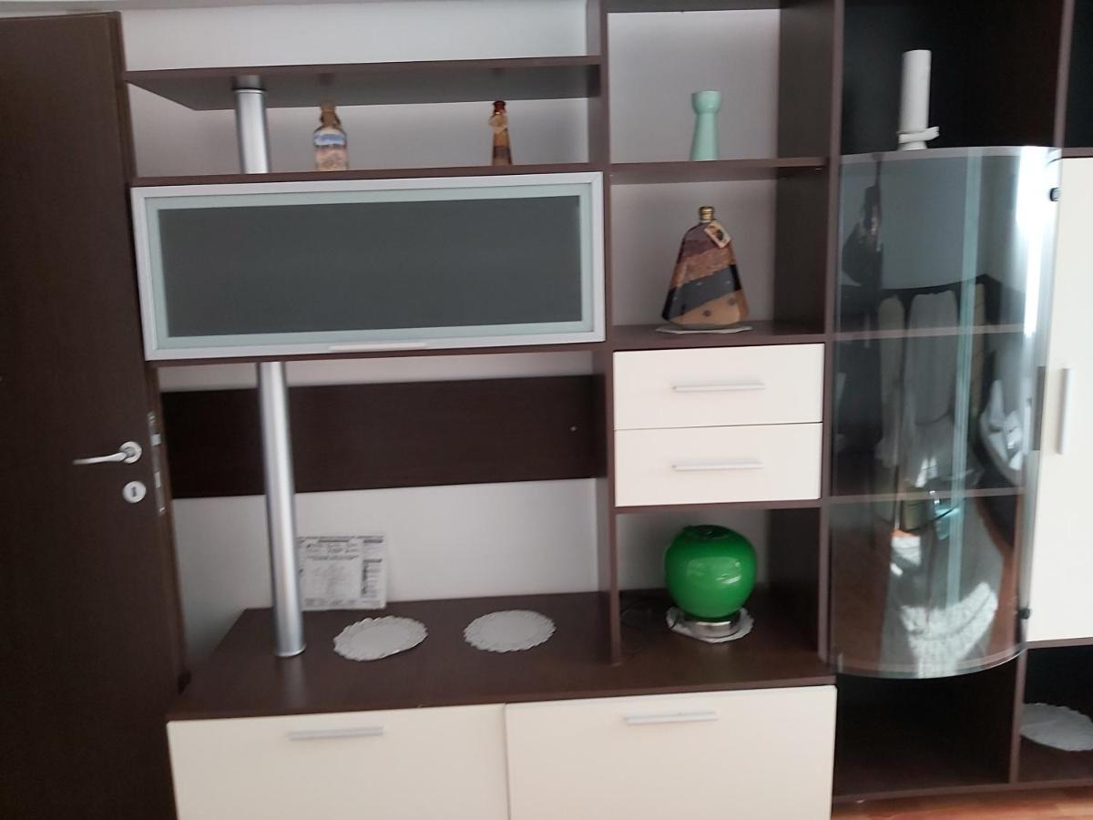 Hotel Turist Resita Exteriör bild